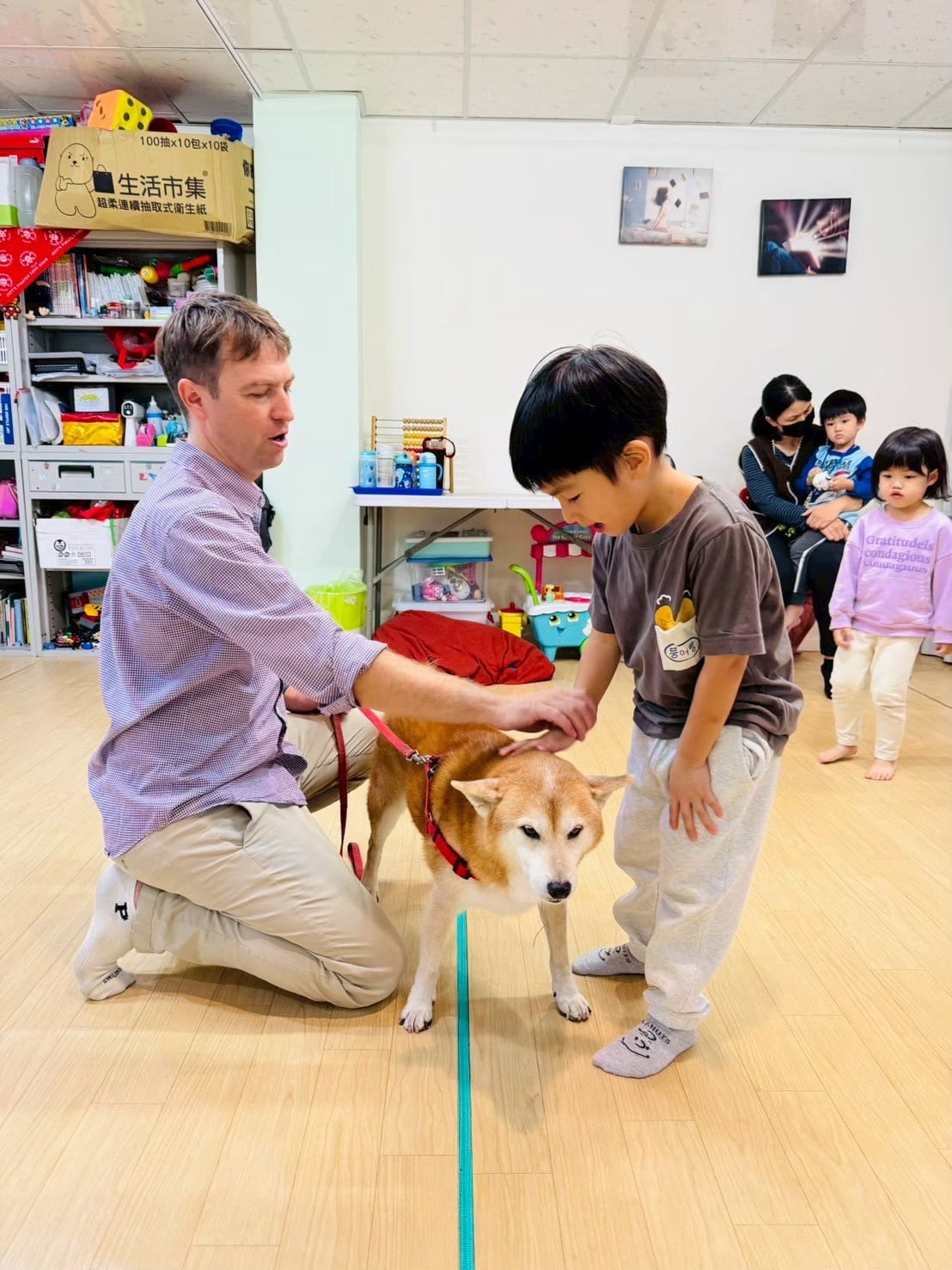 Children practicing English together